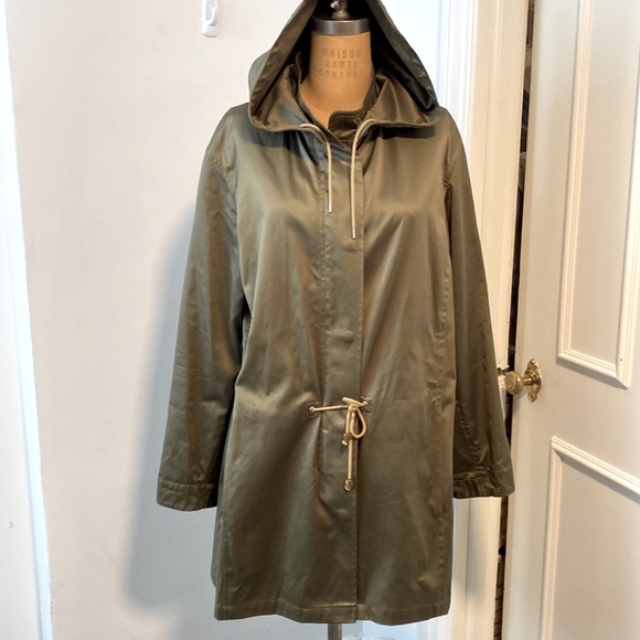 A.P.C Utility Jacket in Army Green - Picture 1 of 7